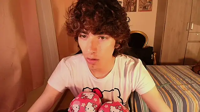 Nude Boy18 online show from 11-03-25, 01:51