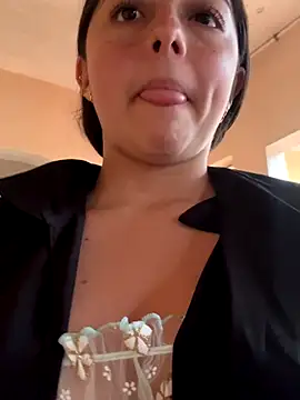 Dulce 1408 online show from 10-28-25, 07:16