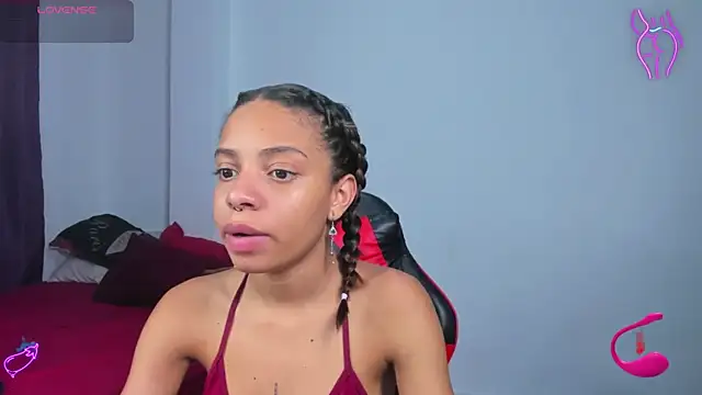 yumi hanna online show from 03-28-26, 02:33