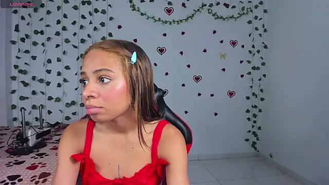 yumi hanna online show from 04-24-26, 12:24