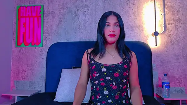 isabellaho1317 online show from 11-19-25, 12:38