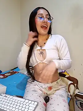 StefaniaFoxx  online show from 02-07-26, 06:17