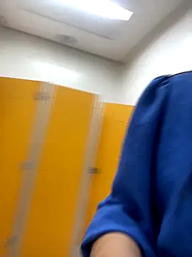 Snapshot of lucioliveira chatting on 10-06-25, 04:10 lucioliveira online show from 10-06-25, 04:10