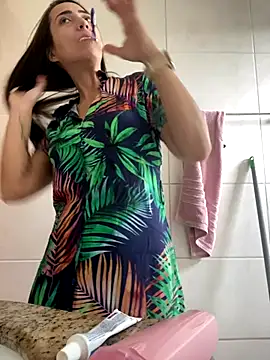 Snapshot of lucioliveira chatting on 11-05-25, 01:44 lucioliveira online show from 11-05-25, 01:44