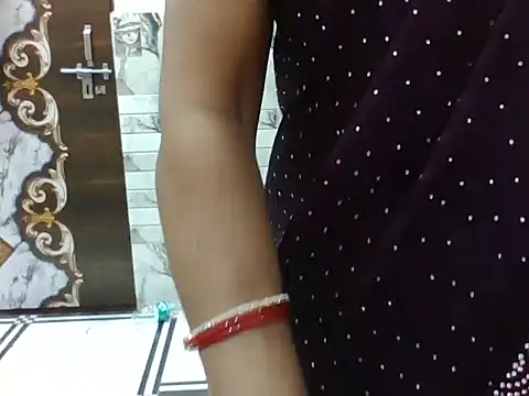 Snapshot of VNDANA_ chatting on 09-30-25, 06:18 VNDANA  online show from 09-30-25, 06:18