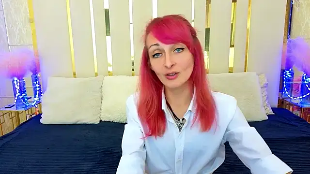 BrandyBloom online show from 10-26-25, 02:56