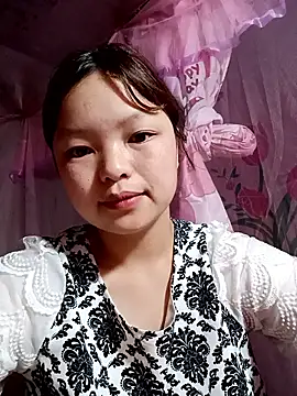 XoiXoi232 online show from 09-10-25, 10:54