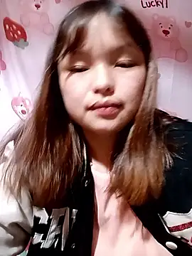 XoiXoi232 online show from 11-18-25, 10:20