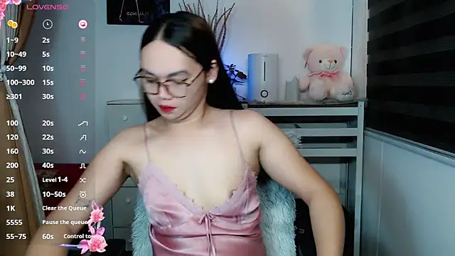  Jenniyah  online show from 11-21-25, 01:04