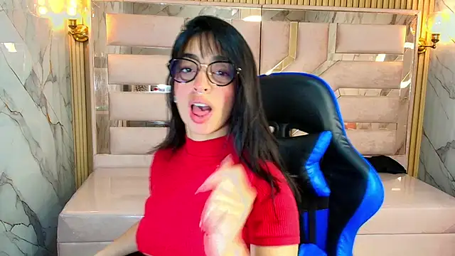 zoe r  online show from 09-18-25, 03:08