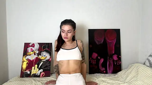 Petal Couple online show from 11-28-25, 09:45