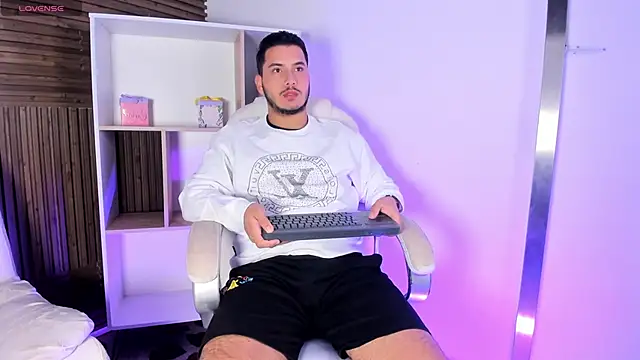 Axel grey  online show from 11-09-25, 12:58