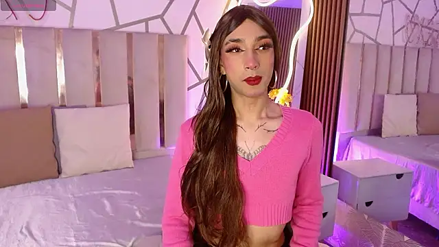 Snapshot of CYRUS_TAY chatting on 02-18-26, 12:45 CYRUS TAY online show from 02-18-26, 12:45