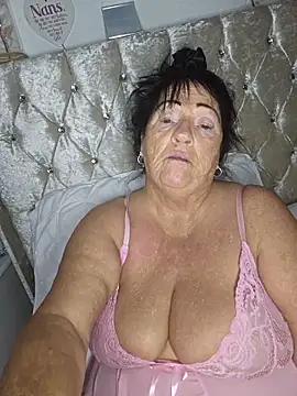 Angeldelightt online show from 11-13-25, 04:28