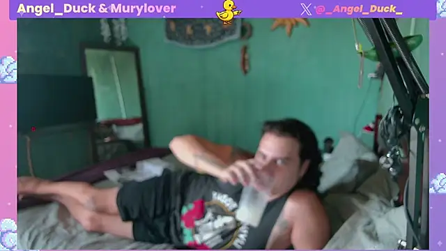 Angel Duck online show from 04-30-26, 04:24