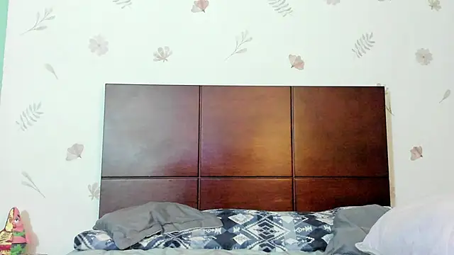 marie pourtoii online show from 09-25-25, 12:25