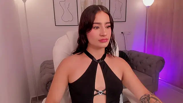 Snapshot of Saskia_litt chatting on 09-17-25, 03:52 Saskia litt online show from 09-17-25, 03:52