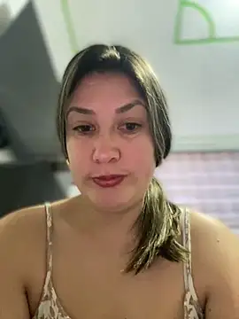 Snapshot of Abby-LS chatting on 11-04-25, 12:04 Abby-LS online show from 11-04-25, 12:04