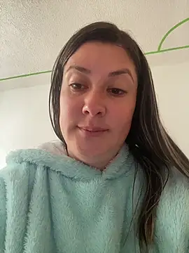 Snapshot of Abby-LS chatting on 12-15-25, 05:28 Abby-LS online show from 12-15-25, 05:28