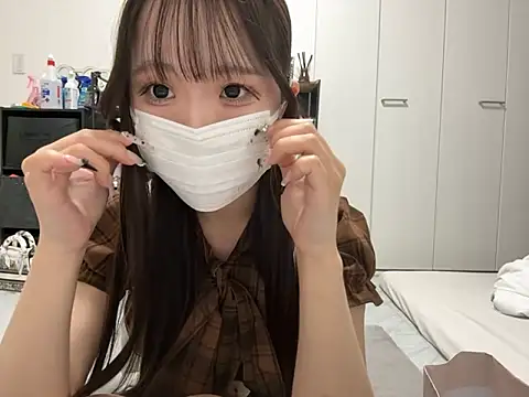 Snapshot of nano-da-u chatting on 09-14-25, 02:05 nano-da-u online show from 09-14-25, 02:05