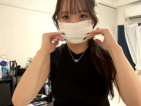 Snapshot of nano-da-u chatting on 09-17-25, 03:03 nano-da-u online show from 09-17-25, 03:03