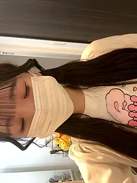 Snapshot of nano-da-u chatting on 10-02-25, 06:59 nano-da-u online show from 10-02-25, 06:59