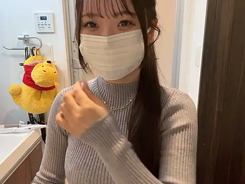 Snapshot of nano-da-u chatting on 10-19-25, 06:19 nano-da-u online show from 10-19-25, 06:19