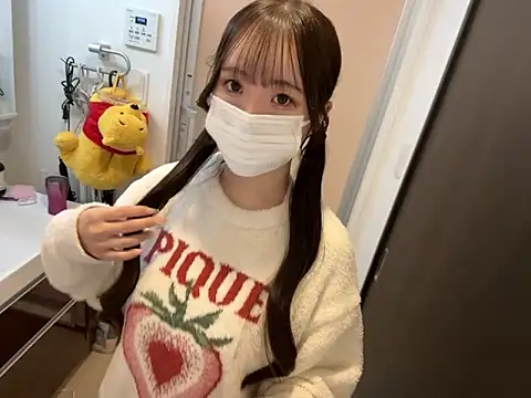 Snapshot of nano-da-u chatting on 10-21-25, 02:51 nano-da-u online show from 10-21-25, 02:51