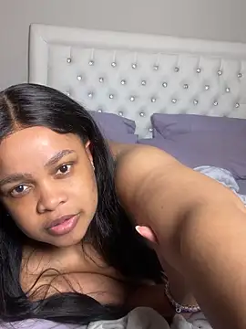 Snapshot of XXXquisiteVixen chatting on 12-22-25, 05:21 XXXquisiteVixen online show from 12-22-25, 05:21