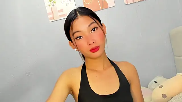 Snapshot of Anne_the_virgin chatting on 10-28-25, 03:04 Anne the virgin online show from 10-28-25, 03:04