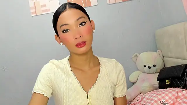 Snapshot of Anne_the_virgin chatting on 11-12-25, 06:14 Anne the virgin online show from 11-12-25, 06:14