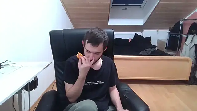 Bez3ybik online show from 10-28-25, 12:14