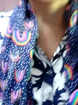 Snapshot of pihu099 chatting on 07-10-26, 06:17 pihu099 online show from 07-10-26, 06:17