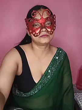 Snapshot of MEERAcle chatting on 05-21-26, 11:12 MEERAcle online show from 05-21-26, 11:12