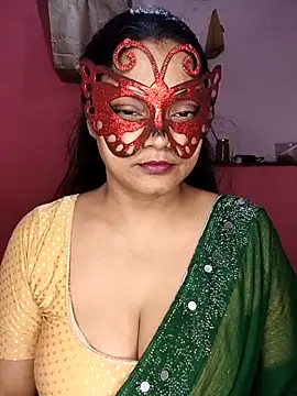 Snapshot of MEERAcle chatting on 06-02-26, 03:30 MEERAcle online show from 06-02-26, 03:30