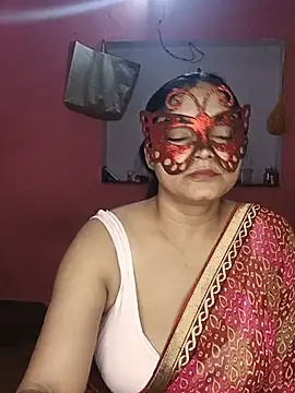 Snapshot of MEERAcle chatting on 06-12-26, 04:06 MEERAcle online show from 06-12-26, 04:06