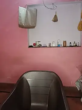 Snapshot of MEERAcle chatting on 07-04-26, 05:19 MEERAcle online show from 07-04-26, 05:19