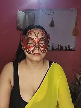 Snapshot of MEERAcle chatting on 07-07-26, 03:42 MEERAcle online show from 07-07-26, 03:42