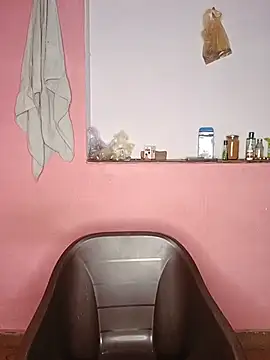 Snapshot of MEERAcle chatting on 07-11-26, 04:04 MEERAcle online show from 07-11-26, 04:04
