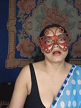 Snapshot of MEERAcle chatting on 07-14-26, 04:34 MEERAcle online show from 07-14-26, 04:34