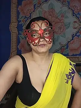 Snapshot of MEERAcle chatting on 07-19-26, 05:22 MEERAcle online show from 07-19-26, 05:22