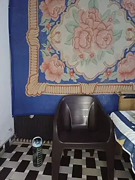 Snapshot of MEERAcle chatting on 07-20-26, 04:09 MEERAcle online show from 07-20-26, 04:09