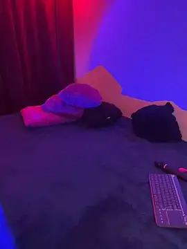 ZahaRose online show from 10-31-25, 05:08