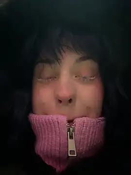 Only April online show from 01-16-26, 05:22