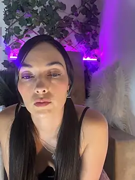 Snapshot of fetish_foot_ chatting on 11-08-25, 03:18 fetish foot online show from 11-08-25, 03:18