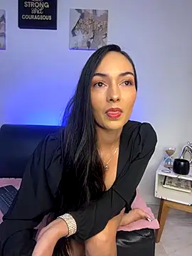 Snapshot of fetish_foot_ chatting on 11-15-25, 02:24 fetish foot online show from 11-15-25, 02:24