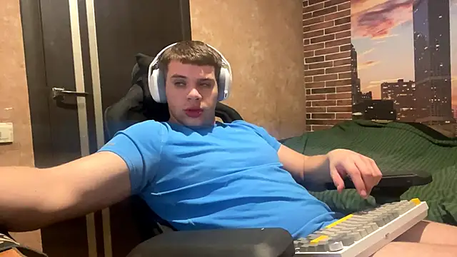 MusclePhantom online show from 02-26-26, 09:58