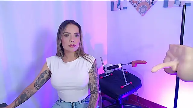 Natasha cam222 online show from 11-28-25, 02:47