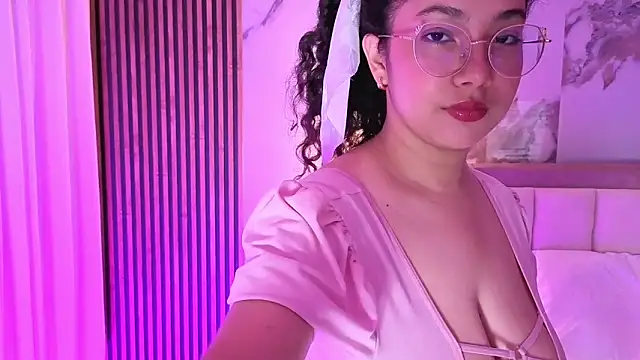 LunaRosse  online show from 12-17-25, 11:38