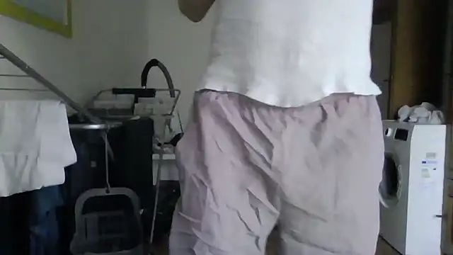 XLBarehengst online show from 04-19-26, 04:17